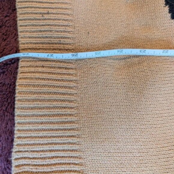 Men's Abstract Sweater Modern Split Two Tone Beige Black Size L Punk Hipster Alt - Picture 5 of 5